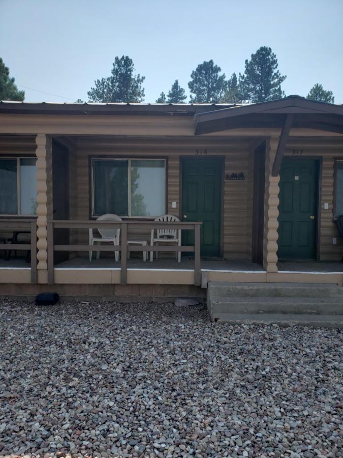 Flaming Gorge Resort Dutch John Exterior foto